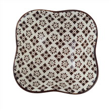 Load image into Gallery viewer, Flower shaped serving bowl Australia