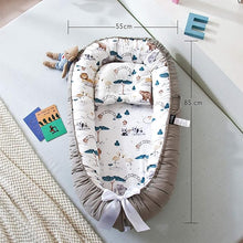 Load image into Gallery viewer, Hypoallergenic newborn lounger.