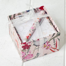 Load image into Gallery viewer, These gorgeous Floral Luxe Note Block with Pen are a perfect gift for your loved ones or for yourself. The perfect size to fit on your office desk or kitchen bench and the block comes in a container to keep it neat and tidy with a matching pen.| Bliss Gifts & Homewares | Unit 8, 259 Princes Hwy Ulladulla | South Coast NSW | Online Retail Gift & Homeware Shopping | 0427795959, 44541523