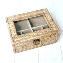Load image into Gallery viewer, Minimalist rattan weave box for organizing jewellery.