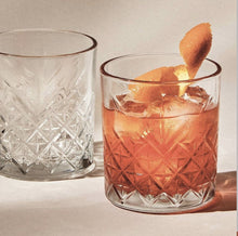 Load image into Gallery viewer, Salt&Peppers WINSTON Set of 4 Tumblers are perfect for dinner parties and entertaining. A fine example of European craftsmanship, the 350ml tumblers have a classic design that is timeless. Shop online or instore. AfterPay available. Australia wide Shipping. | Bliss Gifts & Homewares | Unit 8, 259 Princes Hwy Ulladulla | South Coast NSW | 0427795959, 44541523