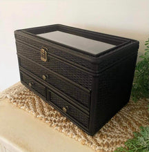 Load image into Gallery viewer, Black rattan jewelry box