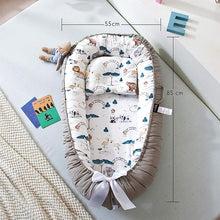 Load image into Gallery viewer, Baby Nest for Newborn and Babies,Double Sided,Baby Bassinet for Bed/Lounger/Nest/Pod/Cot Bed/Sleeping, Breathable,100% Cotton Hypoallergenic,with Pillow,Portable