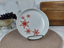 Load image into Gallery viewer, Christmas Lipped Round Platter - 22cm